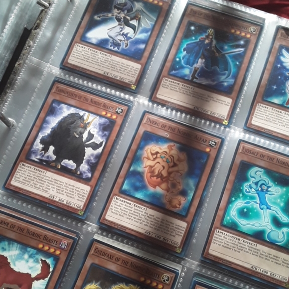 Over 900 Yu-gi-oh! trading cards - Picture 4 of 16